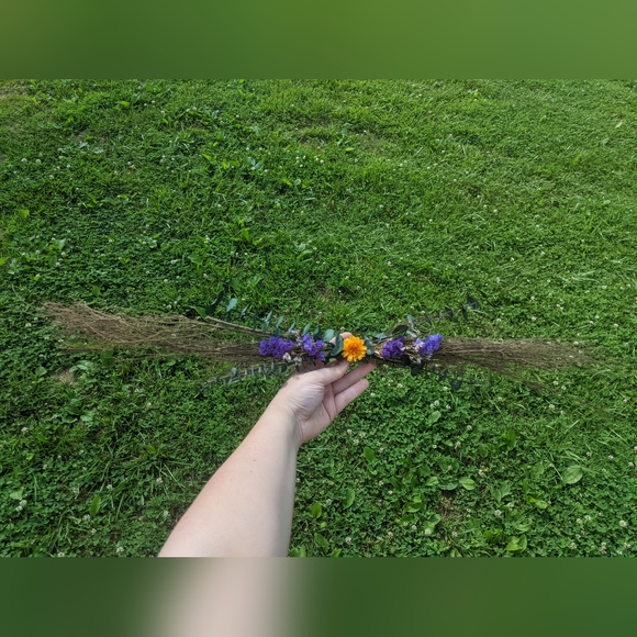 Over the door swag - Picture 2 of 2